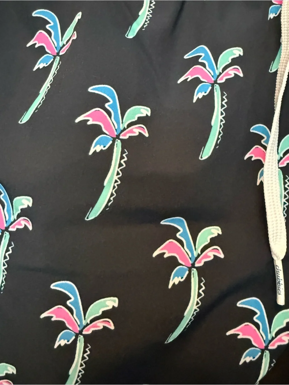 🌴 Chubbies Havana Nights Classic Swim Trunks | Youth Large (14/16) | Mesh Liner